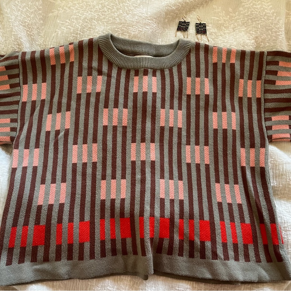 Endery reclaimed cotton Bauhaus sweater with matching bespoke earrings!